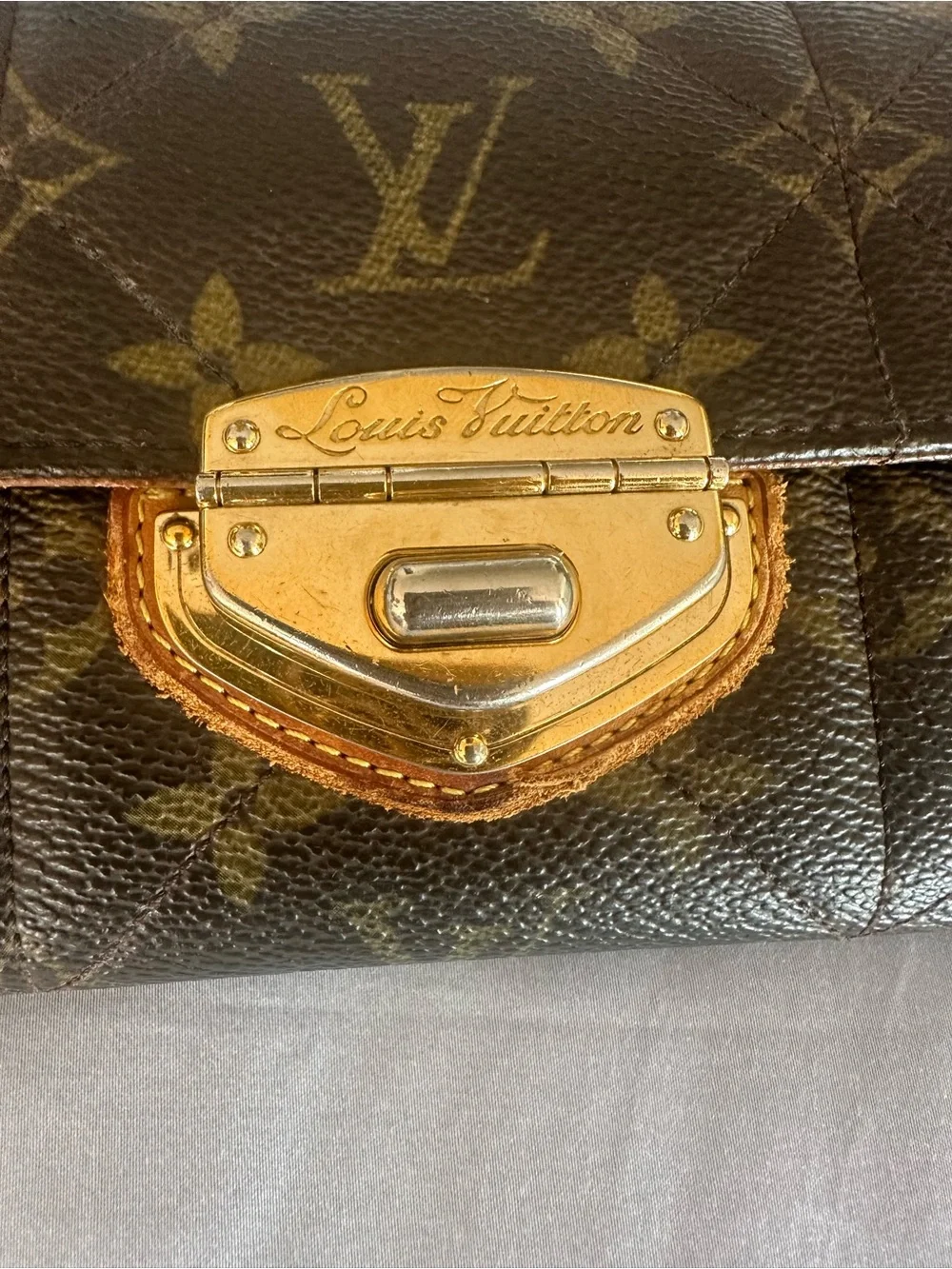 Louis Vuitton Monogram Etoile Sarah Wallet